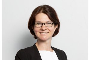Portraitfoto <a href='https://www.management-kommunikation.de/pages/team/hagemus-becker-nadine.php'>Dr. Nadine Hagemus-Becker</a> (Größe der HiRes-Datei ca. 169 KB)
