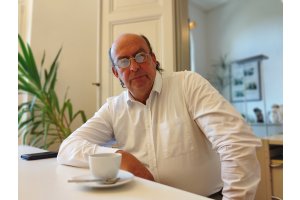 Portraitfoto <a href='https://www.management-kommunikation.de/pages/team/krechel-uwe.php'>Uwe H. Krechel</a> (Größe der HiRes-Datei ca. 7,6 MB)