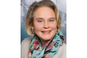 Portraitfoto <a href='https://www.management-kommunikation.de/pages/team/seydlitz-sophie-von.php'>Sophie von Seydlitz</a> (Größe der HiRes-Datei ca. 2 MB)